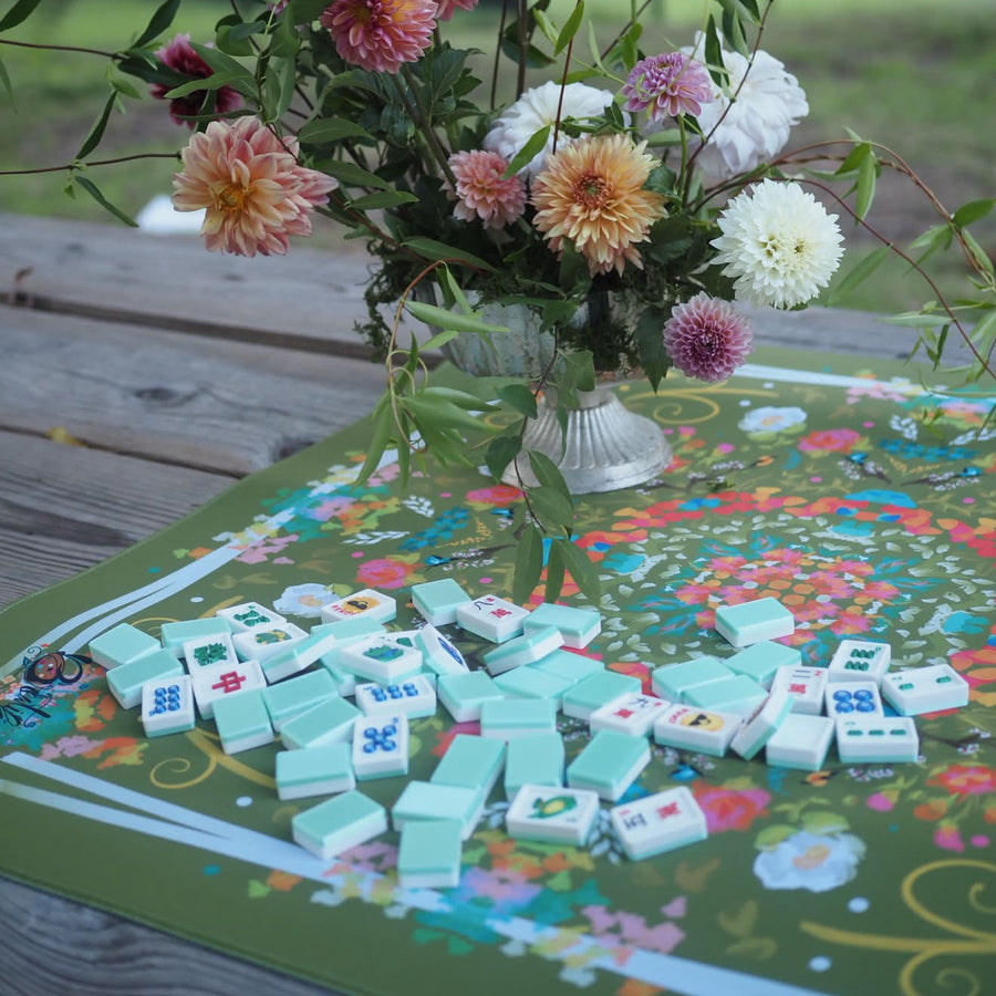 Mahjong tiles that are fun to play outside